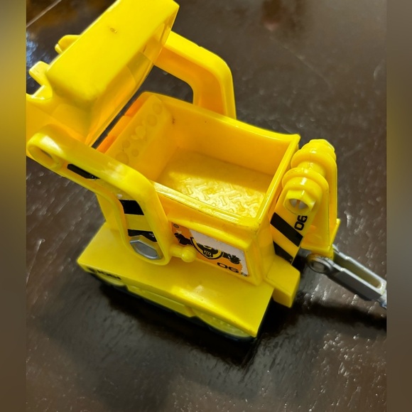 Paw Patrol Rubble construction pup with bulldozer drill vehicle - Picture 5 of 8